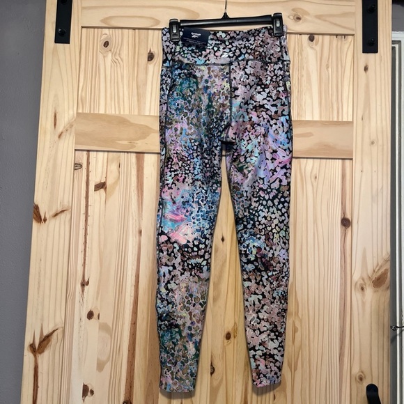 NWT, Reebok tights - Picture 2 of 4